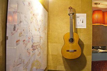 Vintage Gare Du Nord Hotel 2*